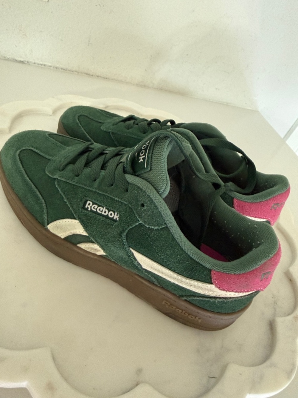 Reebok Green Suede Sneakers with White Stripe and Pink Heel size 7